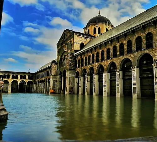 umayyad palace,isfahan city,grand canal,doge's palace,treviso,iranian architecture,cologne water,sunken church,srinagar,tabriz,veneto,ibn-tulun-mosque,lombardy,baptistery,damascus,university al-azhar,byzantine architecture,mosque hassan,hassan 2 mosque,city moat