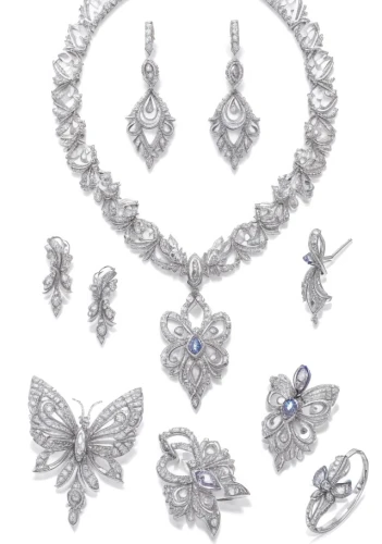 bridal jewelry,jewelry florets,christmas jewelry,bridal accessory,jewelries,jewellery,diamond jewelry,diadem,jewels,jewelry manufacturing,jewelery,grave jewelry,gift of jewelry,jewelry,body jewelry,women's accessories,feather jewelry,necklace with winged heart,jewelry（architecture）,silver pieces