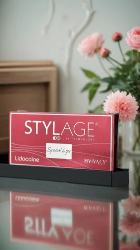home fragrance,stylograph,syzygium,place card holder,lovage,fragrance,syringa,cosmetic sticks,vintage makeup,commercial packaging,cosmetic products,vintage lace,product photos,syzygium aromaticum,stylistically,siam rose ginger,vintage style,antique style,staging,clay packaging