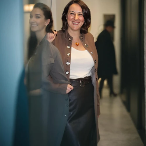 social,andrea vitello,beyaz peynir,rigó jancsi,pencil skirt,andrea velasco,paloma perdiz,simone simon,almudena,woman in menswear,bolero jacket,riopa fernandi,jungfau maria,iai lavi,women in technology,loukamades,bova futura,business woman,rhonda rauzi,bussiness woman