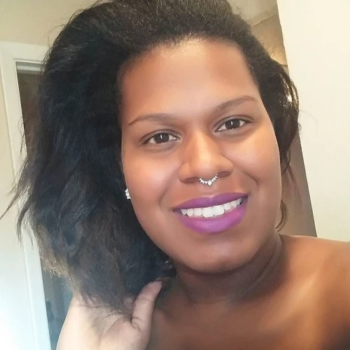 17-50,f348,a smile,african american woman,afroamerican,african-american,a girl's smile,natural cosmetic,ebony,afro-american,tiana,ccw,put on makeup,purple skin,smiling,artificial hair integrations,self-love,smiles,beautiful young woman,naturale