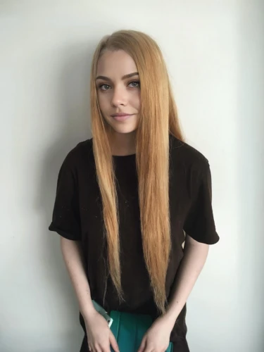 eurasian,fizzy,girl in t-shirt,belarus byn,long hair,smooth hair,teen,ginger rodgers,british semi-longhair,paleness,greta oto,social,long blonde hair,gorj,yellow background,cute,orla,caramel color,blond hair,shoulder length