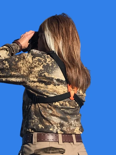 camo,woman holding gun,military camouflage,girl with gun,the sandpiper combative,specnaarms,practical shooting,holding a gun,girl with a gun,usmc,national parka,marine corps,handgun holster,sporting clays,woman pointing,combat pistol shooting,bodyworn,khaki,cover your face with your hands,high-visibility clothing