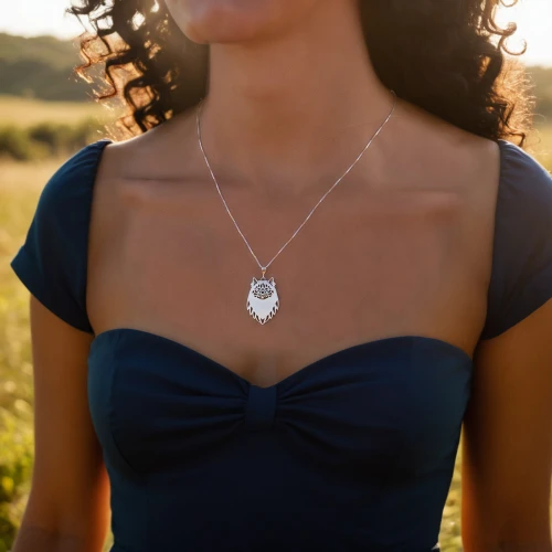 diamond pendant,necklace with winged heart,pearl necklaces,necklace,pendant,bridal jewelry,pearl necklace,necklaces,jewelry florets,gift of jewelry,diamond jewelry,solar quartz,jewelry（architecture）,jewelry,coral charm,locket,jewelries,cubic zirconia,hamsa,christmas jewelry