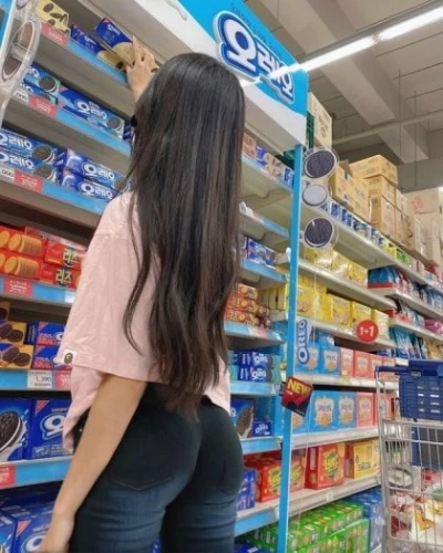 aisle,supermarket shelf,grocery shopping,groceries,woman shopping,snacks,convenience store,girl from behind,ass,supermarket,laundry supply,to taste,grocery,asian girl,nata de coco,a snack between meals,grocery store,shopping list,asian woman,snack