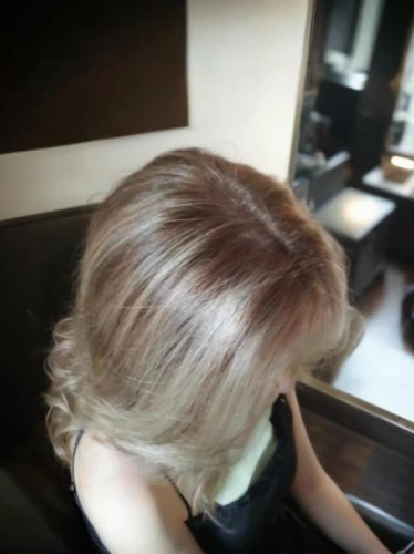 hair coloring,chignon,hairdressing,natural color,champagne color,short blond hair,caramel color,hairstyler,blond hair,red-brown,hairdressers,brown,make over,hairstylist,blond,hair,blond girl,pin hair,blonde,hairdresser