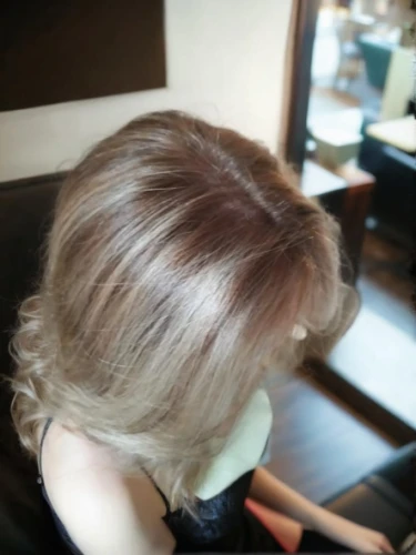 hair coloring,chignon,natural color,champagne color,short blond hair,blond hair,ringlet,red-brown,hairdressing,hair,brown,smooth hair,hairdressers,hairstyler,caramel color,pin hair,layered hair,hairstylist,blond,haired
