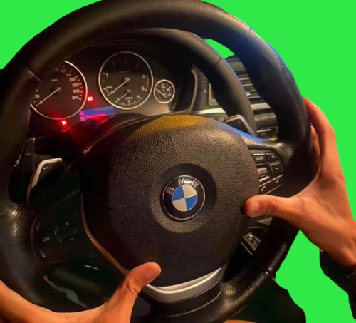steering wheel,leather steering wheel,racing wheel,driving a car,mobile phone car mount,behind the wheel,driving,bmw,drove,driving car,drive,in-dash,technology in car,mercedes steering wheel,autonomous driving,3-speed,bmw new class,electric driving,steering,driving school