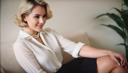 vintage female portrait,short blond hair,vintage woman,wallis day,lubitel 2,retro woman,retro women,1960's,pixie-bob,vintage women,50's style,vintage girl,business woman,vintage 1950s,blonde woman,pantsuit,1950s,model years 1960-63,businesswoman,marylyn monroe - female,Photography,Documentary Photography,Documentary Photography 02