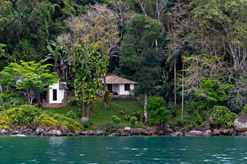 house with lake,house by the water,floating huts,boat house,cottage,khao phing kan,fisherman's hut,island church,fisherman's house,inverted cottage,summer cottage,tropical house,stilt house,island suspended,ferry house,southern island,guanabá real,boat shed,summer house,islet