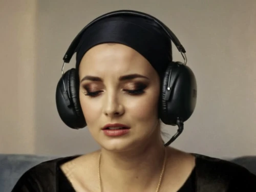 headphones,headphone,listening to music,birce akalay,audiophile,wireless headset,headset,wireless headphones,head phones,audio player,earphones,telephone operator,the listening,stressed woman,depressed woman,stereophonic sound,listening,beyaz peynir,music,music player