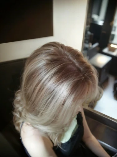 hair coloring,chignon,short blond hair,hairdressing,red-brown,natural color,make over,champagne color,hairstyler,layered hair,hairstylist,updo,blond hair,brown,asymmetric cut,blond,hair,hair dresser,caramel color,hairdresser