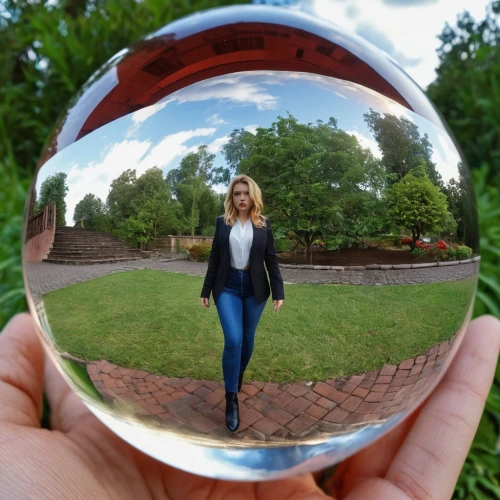 crystal ball-photography,lensball,glass sphere,crystal ball,fisheye lens,lens reflection,glass ball,parabolic mirror,fish eye,magnifying lens,round autumn frame,spherical image,360 °,360 ° panorama,magnify glass,looking glass,outside mirror,round frame,giant soap bubble,exterior mirror,Photography,General,Realistic