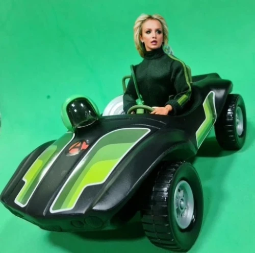 rc-car,rc car,traxxas slash,toy vehicle,rc model,atv,traxxas,go-kart,radio-controlled car,toy car,motor scooter,model car,supermini,all-terrain vehicle,4wheeler,e-scooter,motorized scooter,joyrider,go kart,off road toy