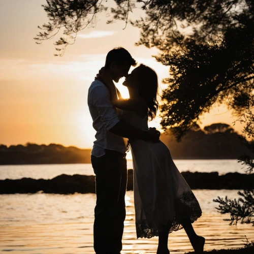 vintage couple silhouette,couple silhouette,loving couple sunrise,wedding photography,romantic scene,pre-wedding photo shoot,wedding photographer,ballroom dance silhouette,wedding photo,romantic portrait,dance silhouette,wedding frame,passion photography,engagement,dancing couple,silhouetted,wedding couple,honeymoon,romantic look,the silhouette,Illustration,Black and White,Black and White 33