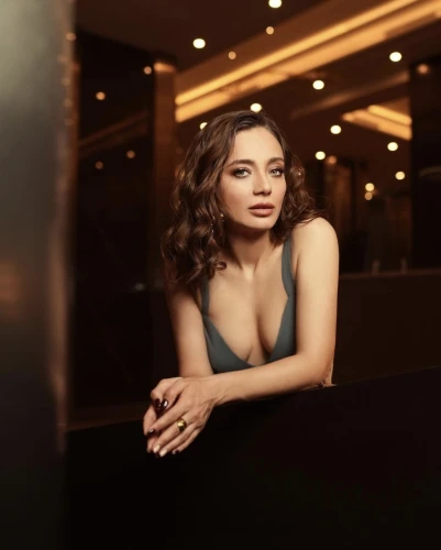 aditi rao hydari,deepika padukone,elegant,dhabi,romantic look,elegance,kajal aggarwal,indian celebrity,sofia,social,sexy woman,romanian,filipino,model beauty,sitting on a chair,photo session at night,portrait photography,sitting,amitava saha,agent provocateur