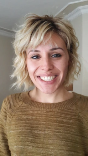 pixie-bob,short blond hair,artificial hair integrations,pixie cut,bob cut,tooth bleaching,blonde woman,yasemin,a girl's smile,natural cosmetic,video call,blond hair,blond,kaymak,woman face,3d albhabet,attractive woman,real estate agent,video chat,to laugh