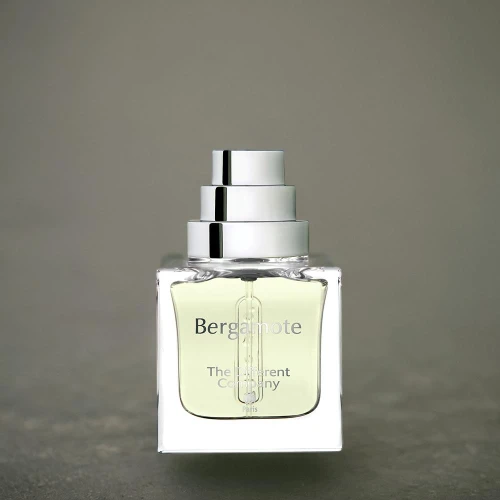 perfume bottle,parfum,bergamot,scent of jasmine,aftershave,natural perfume,christmas scent,perfume bottles,scent,briquet griffon vendéen,fragrance,coconut perfume,cosmetic oil,bergenie,fragrant,smelling,crème de menthe,isolated product image,perfume bottle silhouette,bottle surface