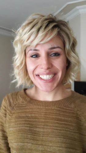 pixie-bob,short blond hair,artificial hair integrations,bob cut,pixie cut,blonde woman,blond hair,tooth bleaching,blond,a girl's smile,real estate agent,natural cosmetic,blonde,attractive woman,haetera piera,to laugh,woman face,asymmetric cut,short,bussiness woman