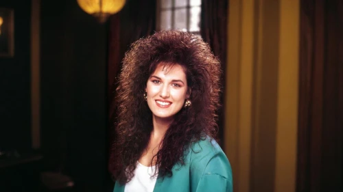 bouffant,hair iron,kosmea,miss circassian,hair gel,hair shear,brooke shields,sigourney weave,british semi-longhair,hair brush,assyrian,british longhair,1980s,hair dryer,1980's,ushanka,persian,the hat of the woman,bearskin,hairstyler