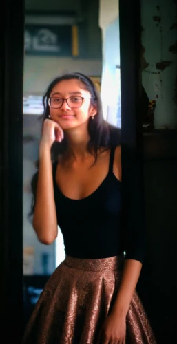 looking glass,lens reflection,blurred vision,a girl in a dress,blurred,outside mirror,eyeglasses,photo shoot with edit,film frames,mirror,bokeh effect,kamini kusum,reflected,debutante,retro frame,glass effect,eyeglass,pooja,telephone operator,doll looking in mirror