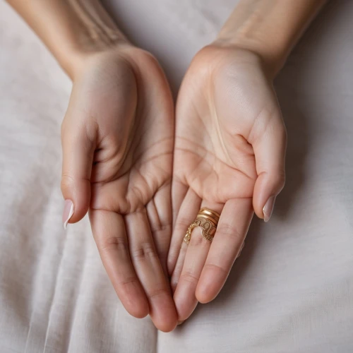 gold rings,finger ring,hand of fatima,gold bracelet,wooden rings,align fingers,golden ring,woman hands,fish oil capsules,wedding rings,birth control pills,ring jewelry,gold jewelry,praying hands,wedding ring,healing hands,jewelry（architecture）,gold foil shapes,pins,mudra,Photography,General,Natural