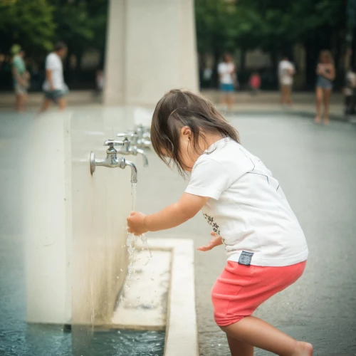 water fountain,drinking fountain,city fountain,water tap,august fountain,water wall,fetching water,fountains,water game,fountain head,running water,mozart fountain,child playing,wishing well,water withdrawal,decorative fountains,water trough,spa water fountain,fountain,washing hands
