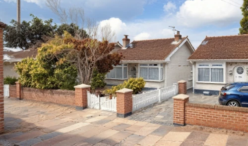 estate agent,paving slabs,residential property,driveway,garden elevation,roof tiles,brickwork,roof tile,sand-lime brick,residential house,paving stones,flat roof,terraced,house sales,family home,house purchase,house for sale,chestnut avenue,house with caryatids,house wall