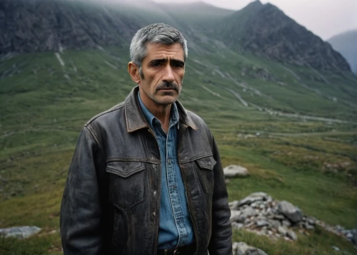 lee child,bucegi,the transfagarasan,dizi,slovak tatras,turunç,güveç,selçuk,talahi,artvin,ortahisar,vulkanerciyes,alejandro vergara blanco,low tatras,tatra,kirghystan,pensioner,cholado,kerry,transfagarasan,Photography,Documentary Photography,Documentary Photography 07