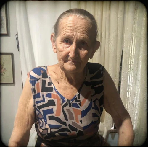 grama,grandmother,elderly lady,elderly person,old woman,70 years,born in 1934,older person,grandma,rigó jancsi,old person,old human,grandparent,pouteria caimito,old age,granny,pensioner,older,haetera piera,adelita