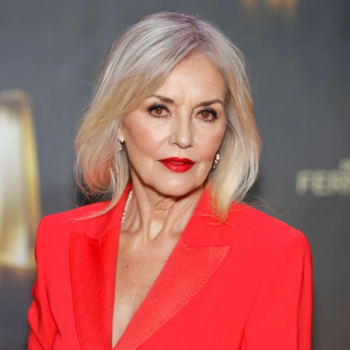 cruella de ville,cruella,aging icon,silver fox,red lips,lady in red,female hollywood actress,born in 1934,gena rolands-hollywood,ann margarett-hollywood,red lipstick,eva saint marie-hollywood,paloma,poppy red,jackie matthews,british actress,madonna,grey fox,short blond hair,older person