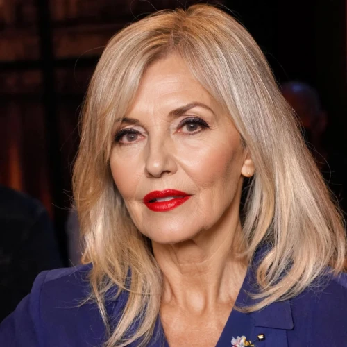 cruella de ville,aging icon,cruella,madonna,born in 1934,red lips,loukamades,silver fox,portrait of christi,paloma perdiz,blonde woman,beyaz peynir,gena rolands-hollywood,female hollywood actress,evil woman,roy lichtenstein,short blond hair,dame blanche,rigó jancsi,eva saint marie-hollywood