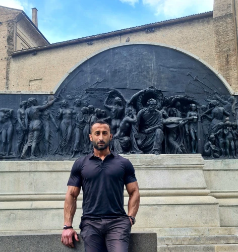 navona,yerevan,statue of hercules,stanford university,lecce,nimes,gordes,ugolino and his sons,hercules,eternal city,aix-en-provence,stone statues,arles,spanish steps,christopher columbus's ashes,monuments,roma,armenia,calvary,sicily