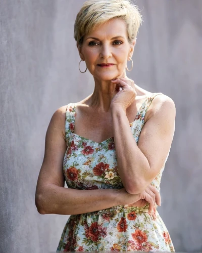 aging icon,carol m highsmith,born in 1934,carol colman,jackie matthews,rhonda rauzi,rose woodruff,menopause,floral dress,portrait of christi,ann margarett-hollywood,susanne pleshette,diet icon,female hollywood actress,born 1953-54,a charming woman,older person,tamra,elderly person,social