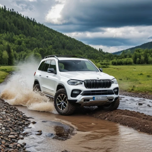 jeep trailhawk,great wall haval h3,ecosport,mercedes-benz gls,chevrolet tracker,jeep compass,ford ecosport,borgward hansa,jeep cherokee,bmw x1,all-terrain,compact sport utility vehicle,mercedes glc,jeep grand cherokee,škoda yeti,borgward,mercedes-benz gl-class,off-road,bmw x3,off-road car,Photography,General,Realistic