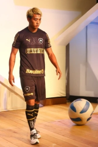 ronaldo,futebol de salão,footballer,soccer player,josef,handball player,football player,indoor soccer,fifa 2018,fernano alonso,futsal,fuça,sachin tendulkar,zamorano,boca camarioca,bengalenuhu,nutmeg,carlitos,mahendra singh dhoni,player