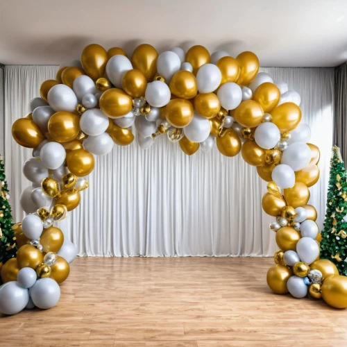 gold and black balloons,gold foil wreath,gold new years decoration,party garland,party decorations,party decoration,golden wreath,christmas gold foil,decorations,gold foil christmas,balloons mylar,garlands,wedding decorations,wedding decoration,christmas garland,christmas balls background,festive decorations,cream and gold foil,hanging decoration,art deco wreaths