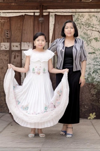 quinceañera,mexican culture,mexican tradition,little girl and mother,quinceanera dresses,peruvian women,little girl dresses,guatemalan,country dress,pandero jarocho,folk costumes,traditional costume,kyrgyz,malvales,folk costume,chiapas,mom and daughter,mexican,hoopskirt,honduras lempira,Common,Common,None