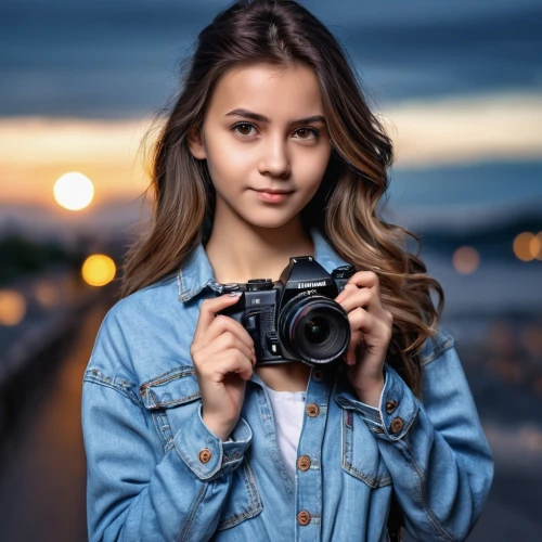 a girl with a camera,portrait photographers,mirrorless interchangeable-lens camera,taking photo,portrait photography,photo-camera,photo camera,photographer,minolta,nikon,camera,full frame camera,dslr,the blonde photographer,taking picture,taking photos,camera photographer,sony alpha 7,slr camera,photo lens