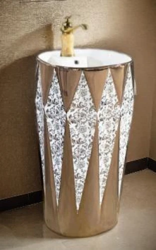 wooden drum,bongo drum,dhol,timbales,timpani,snare drum,cajon microphone,goblet drum,golden pot,spa water fountain,commode,washbasin,trash can,dholak,wooden flower pot,hand drum,djembe,funeral urns,bass drum,surdo