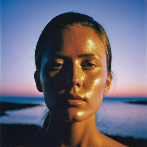 feist,broncefigur,salt-flats,woman face,tears bronze,sun exposure,mystical portrait of a girl,mary-gold,woman's face,airbrushed,beauty face skin,natural cosmetic,light mask,golden mask,aura,a wax dummy,luminous,woman portrait,sunset glow,shimmer,Photography,Documentary Photography,Documentary Photography 37