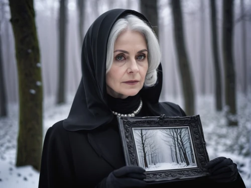 isoline,narcissa,gothic portrait,white rose snow queen,varda,volturi,the snow queen,coven,crone,covens,gothic woman,sokurov,the witch,eternal snow,nessarose,moria,morgause,isolde,feldshuh,hecate,Illustration,Black and White,Black and White 16