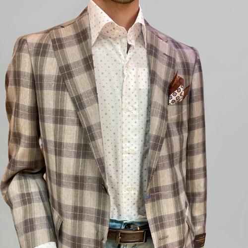 sportcoat,autumn plaid pattern,sprezzatura,men's suit,shirtmaker,hilburn,shirting,lapels,brioni,waistcoat,men's wear,tweed,tailoring,houndstooth,chequered,cowboy plaid,mcnairy,clothiers,trussardi,silk tie,Male,Southern Europeans,L,Pure Color,Light Grey