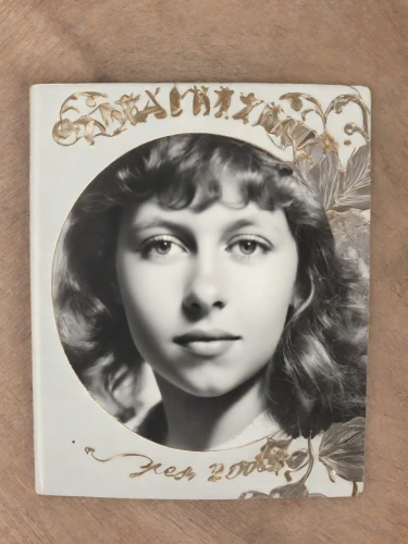 ambrotype,tintype,lillian gish - female,ronstadt,vintage female portrait,digipak,tintypes,lily-rose melody depp,photo frame,daguerreotype,lilian gish - female,vintage girl,elli,ivy frame,born 1953-54,emmylou,cd cover,elisa,old elisabeth,vintage angel