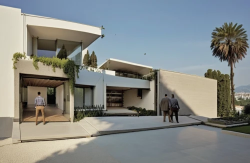 modern house,dunes house,residencia,vivienda,fresnaye,stucco wall,residential house,casita,neutra,modern architecture,villas,cubic house,bendemeer estates,mahdavi,habitaciones,siza,exterior decoration,landscaped,simes,tonelson,Photography,General,Realistic