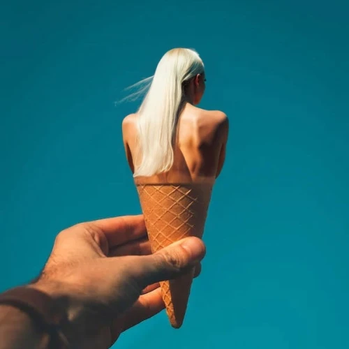 aglycone,ice cream cone,cornetto,woman with ice-cream,ice cream on stick,gelati,ice cream cones,whipped ice cream,concretes,ice cream,soft ice cream,milk ice cream,vanilla ice cream,sweet ice cream,ice creams,glace,vanilla icecream,cones-milk star,icecream,kohr