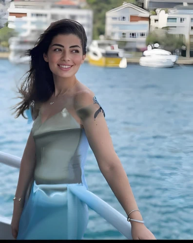 kajal aggarwal,kajal,kriti,marina,simonyan,hande,gasparyan,marimar,akdeniz,kubra,megaresorts,capri,hansika,cornelisse,saranda,girl on the boat,illeana,derya,gulalai,alia