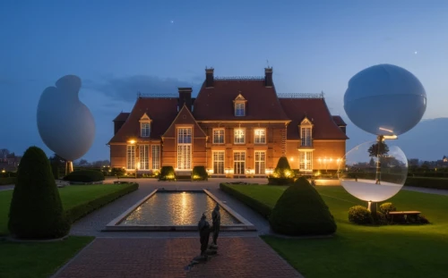 champneys,brabazon,thorgerson,blue balloons,deakins,glyndebourne,owl balloons,mansion,dreamhouse,penguin balloons,waddesdon,mcnaught,manor,pink balloons,elizabethan manor house,muirfield,house silhouette,star balloons,somerleyton,ploddingly,Photography,General,Realistic