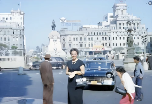 kulthum,colorization,abdelhalim,algiers,the cairo,13 august 1961,heliopolis,kalthoum,aronde,talaat,cairo,girl and car,ektachrome,caddesi,mawazine,naguib,mercedes benz 220 cabriolet,amman,tunis,rotana