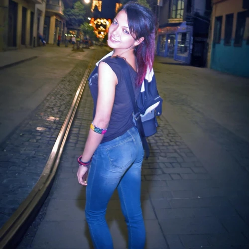 thamel,chiado,photo session at night,swayambhu,braga,ballygunge,city ​​portrait,rossio,taxco,pashupatinath,ribeira,bokeh effect,chueca,citylights,ramblas,florencia,lightroom,friburgo,calle,wanchai